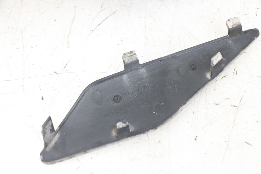 photo de RECHTER ACHTERHANDVAT PEUGEOT SATELIS 125 (2013 - 2018) - Kenmerkende details