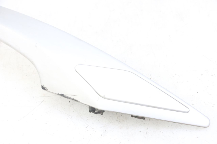 photo de RECHTER ACHTERHANDVAT PEUGEOT SATELIS 125 (2013 - 2018) - Markeringen en referenties