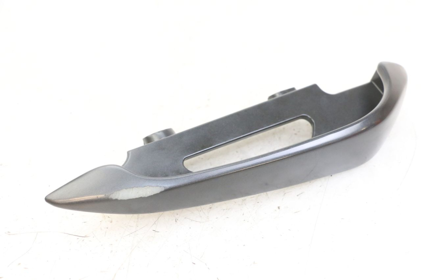 photo de ACHTERSTE RECHTER HANDVAT SUZUKI BURGMAN 125 (2018 - 2021) - Zoom op gebruiksstaat