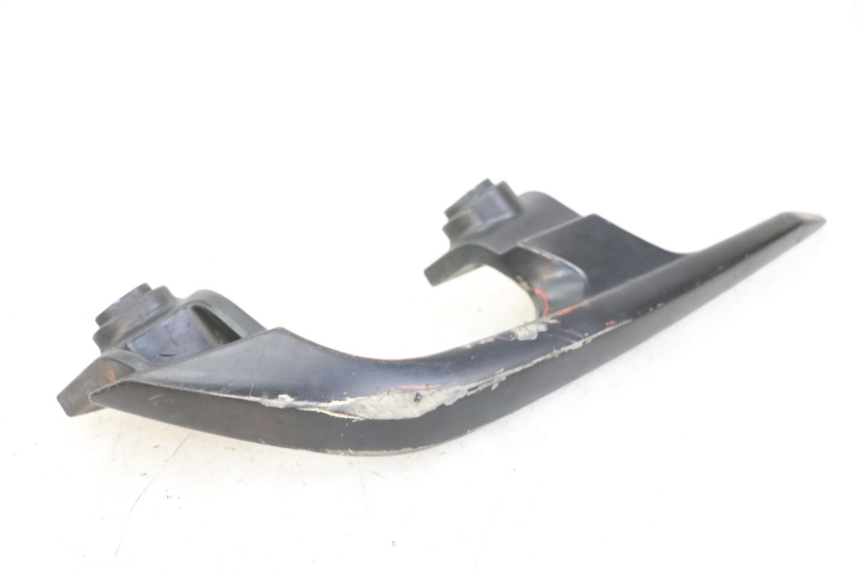 photo de ACHTERSTE RECHTER GREEP YAMAHA X-MAX XMAX ABS 250 (2010 - 2014) - Detail van het onderdeel