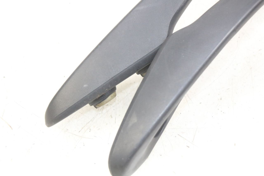 photo de ACHTERHANDVAT HONDA FES PANTHEON 2T 125 (1998 - 2002) - Technische close-up