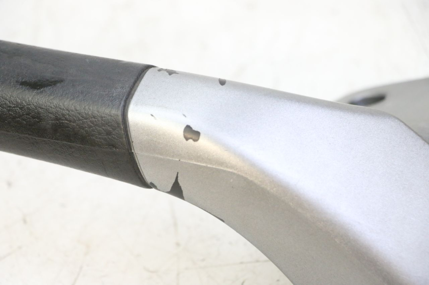 photo de LINKER ACHTERHANDVAT PIAGGIO MP3 125 (2006 - 2014) - Markeringen en referenties