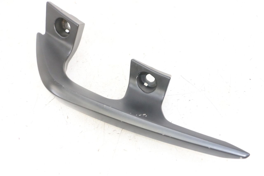 photo de LINKER ACHTERHANDVAT YAMAHA X-MAX XMAX 125 (2010 - 2013) - Bevestigingspunten