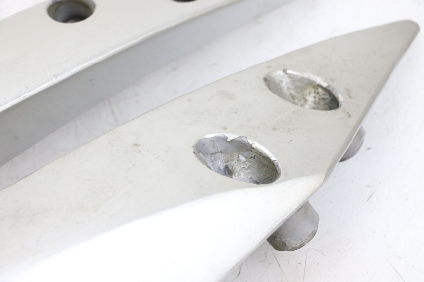 photo de ACHTERHANDVAT JM MOTORS GTS 125 (2015 - 2019) - Bevestigingspunten