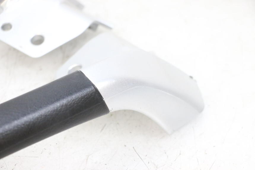 photo de ACHTERHANDVAT PIAGGIO MP3 RL 250 (2006 - 2010) - Zoom op componenten