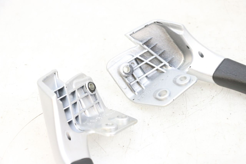 photo de ACHTERHANDVAT PIAGGIO MP3 RL 250 (2006 - 2010) - Andere kijkhoek