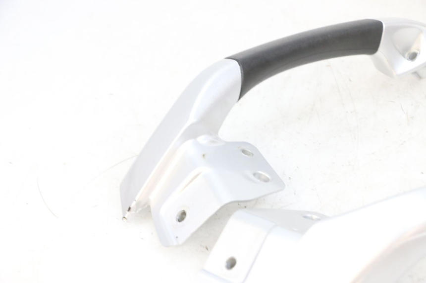 photo de ACHTERHANDVAT PIAGGIO MP3 RL 250 (2006 - 2010) - Markeringen en referenties