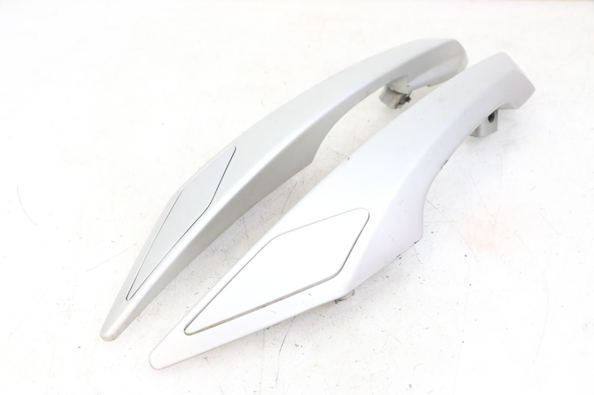 photo de ACHTERHANDVAT PEUGEOT SATELIS 125 (2010 - 2012) - Detail van het onderdeel