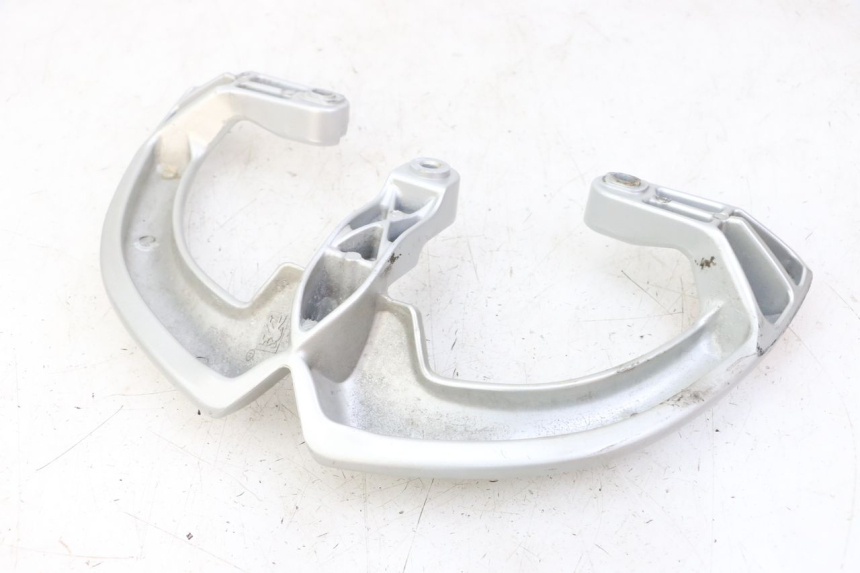 photo de ACHTERHANDVAT PEUGEOT VIVACITY 125 (2010 - 2017) - Bevestigingspunten