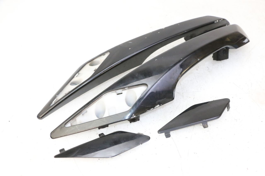 photo de ACHTERHANDVAT PEUGEOT SATELIS 125 (2010 - 2012) - Hoofdaanzicht