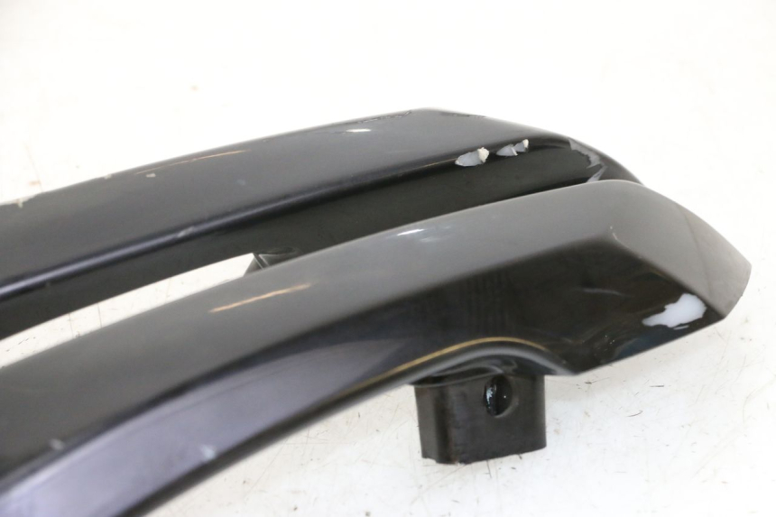 photo de ACHTERHANDVAT PEUGEOT SATELIS 125 (2010 - 2012) - Zoom op componenten