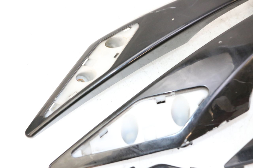 photo de ACHTERHANDVAT PEUGEOT SATELIS 125 (2010 - 2012) - Visuele inspectie