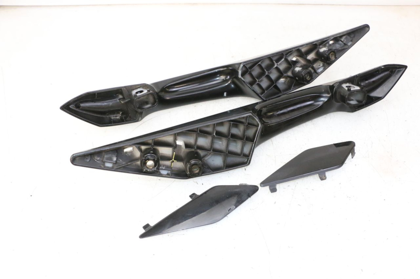 photo de ACHTERHANDVAT PEUGEOT SATELIS 125 (2010 - 2012) - Staat van het oppervlak