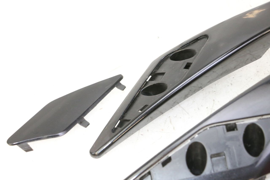 photo de ACHTERHANDVAT PEUGEOT SATELIS 125 (2013 - 2018) - Kenmerkende details