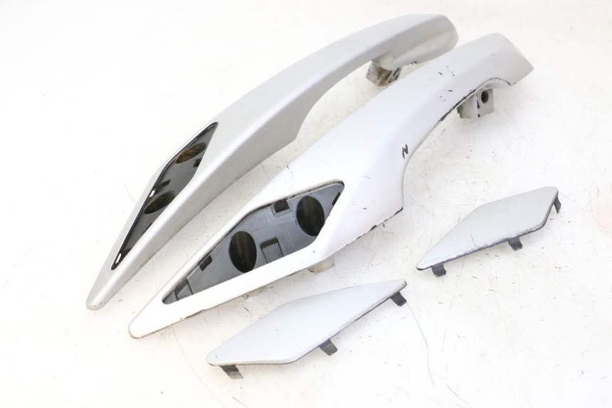 photo de ACHTERHANDVAT PEUGEOT SATELIS 125 (2006 - 2009) - Detail van het onderdeel