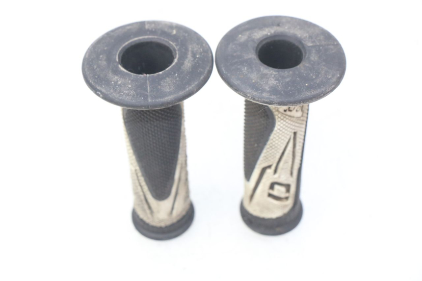 photo de STUURHANDVAT MBK BOOSTER SPIRIT NAKED 50 (2004 - 2017) - Detail van het onderdeel