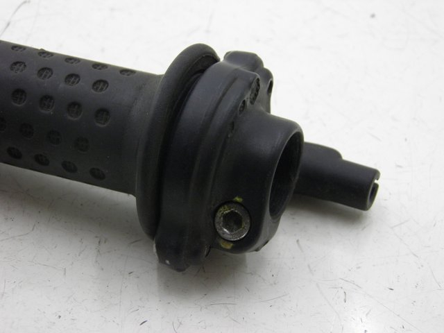photo de STUURHANDVAT PIAGGIO X8 125 (2004 - 2007) - Detail van het onderdeel