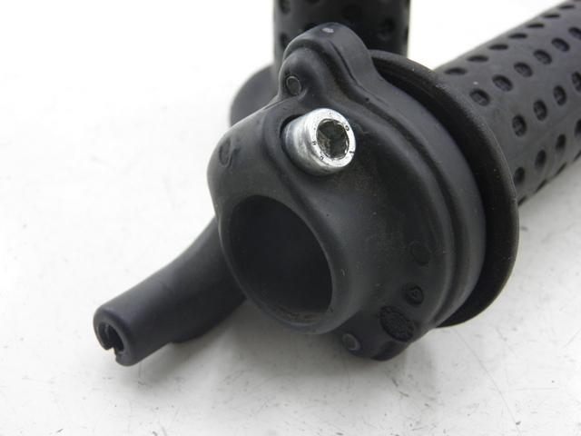 photo de STUURHANDVAT PIAGGIO X8 STREET 125 (2006 - 2007) - Detail van het onderdeel