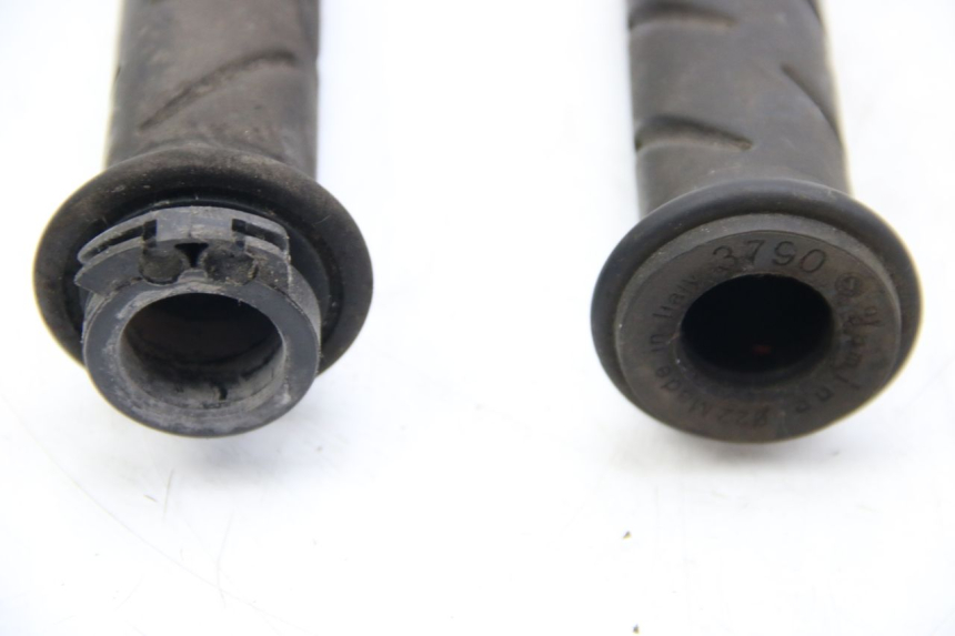 photo de STUURHANDVAT PEUGEOT SATELIS COMPRESSOR K15 125 (2006 - 2009) - Zoom op gebruiksstaat