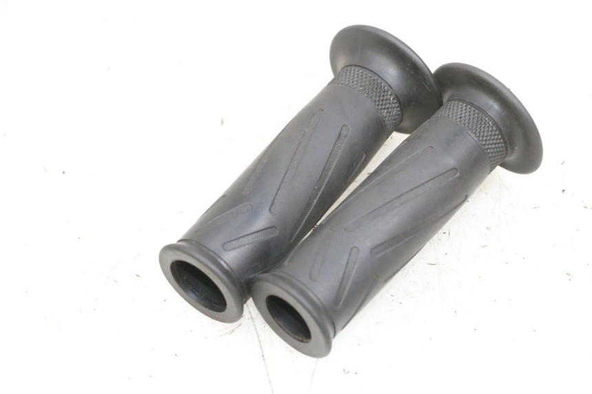 photo de STUURHANDVAT YAMAHA XMAX X-MAX 125 (2006 - 2009) - Zoom op gebruiksstaat