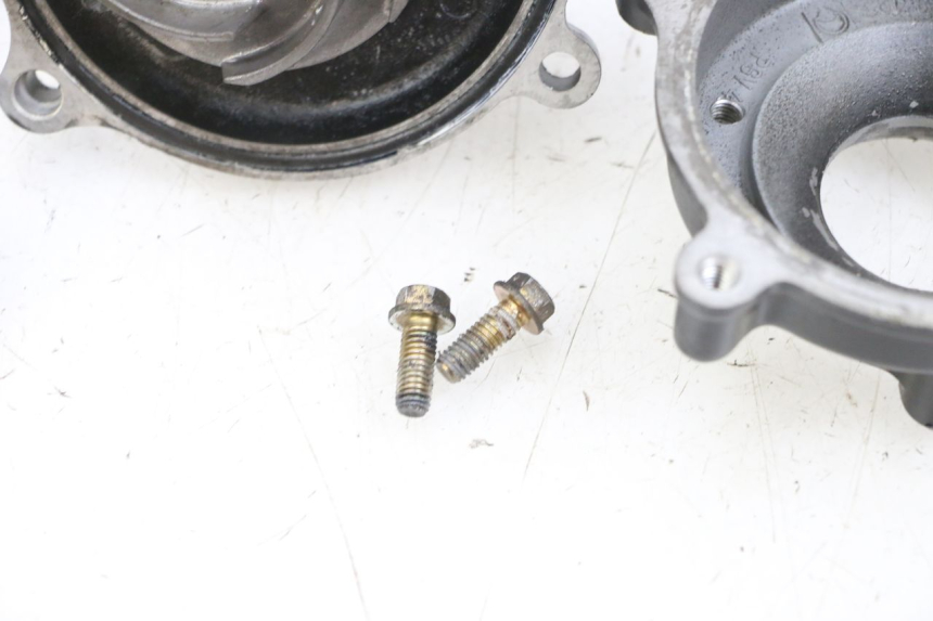 photo de WATERPOMP MV AGUSTA BRUTALE R WALLY 910 (2008 - 2008) - Staat van het oppervlak