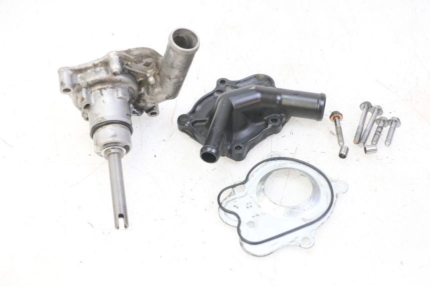 photo de WATERPOMP HONDA CB R 1000 (2018 - 2023) - Technische close-up