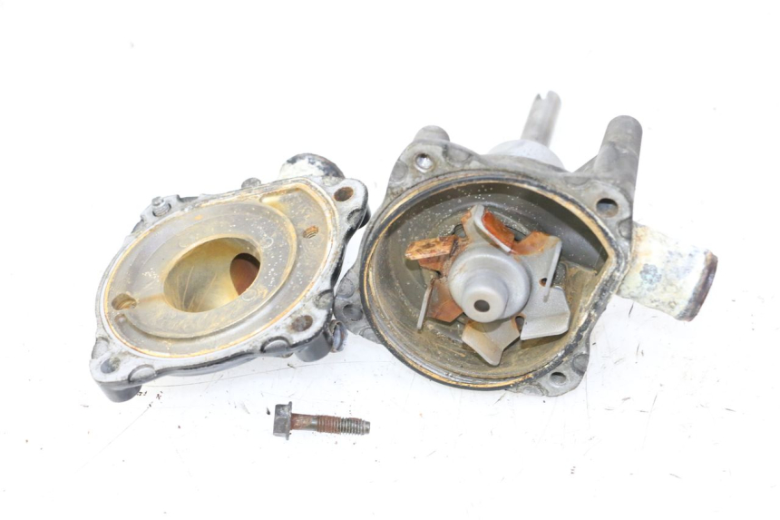 photo de WATERPOMP HONDA CBR RR FIREBLADE 900 (1992 - 1994) - Hoofdaanzicht