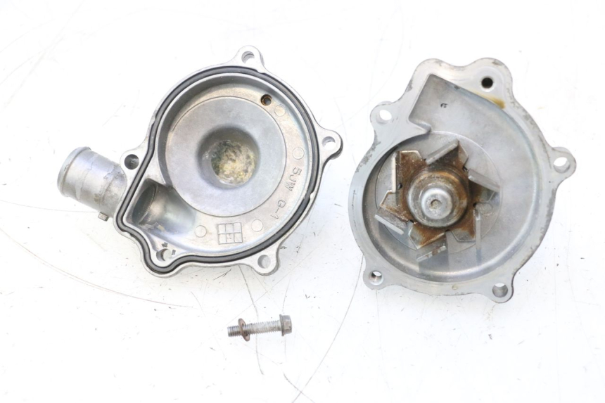 photo de WATERPOMP YAMAHA FJR 1300 (2001 - 2005) - Hoofdaanzicht