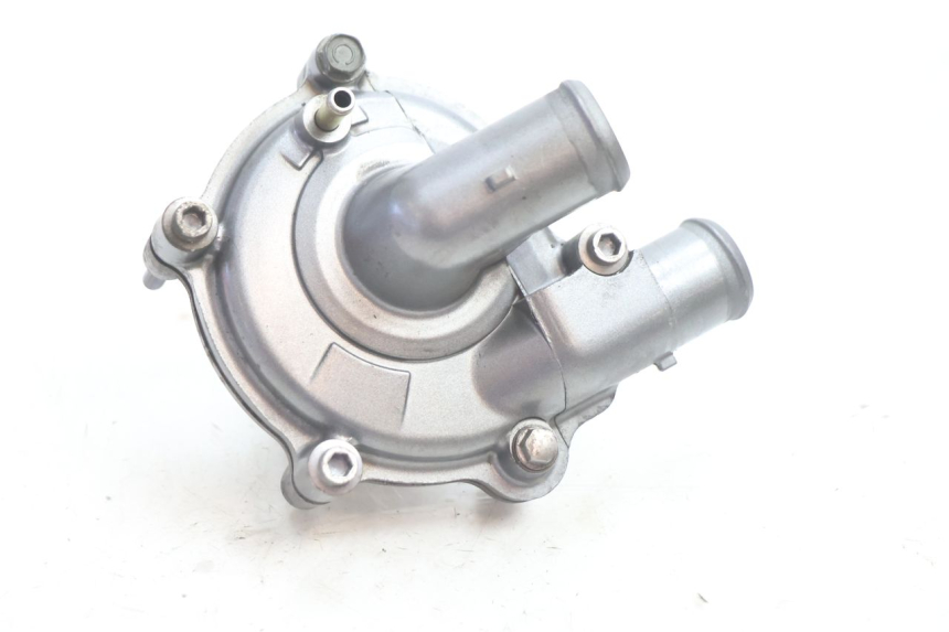 photo de WATERPOMP YAMAHA FJR 1300 (2001 - 2005) - Detail van het onderdeel