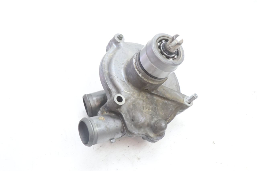 photo de WATERPOMP YAMAHA FJR 1300 (2001 - 2005) - Technische close-up
