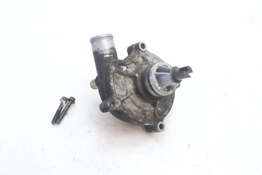 photo de WATERPOMP SUZUKI GSR 600 (2005 - 2012) - Zoom op gebruiksstaat