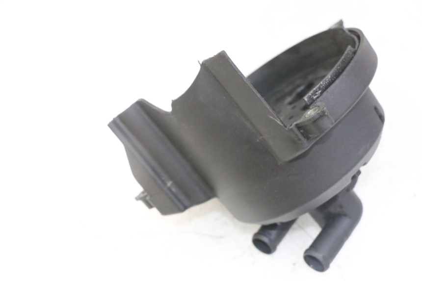 photo de WATERPOMP PEUGEOT JET FORCE CARBU 50 (2003 - 2016) - Zoom op gebruiksstaat