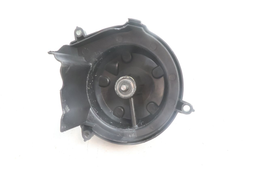 photo de WATERPOMP PEUGEOT LUDIX BLASTER 50 (2006 - 2014) - Bevestigingspunten