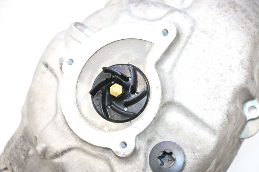 photo de WATERPOMP PIAGGIO MP3 LT 300 (2010 - 2016) - Detailaanzicht
