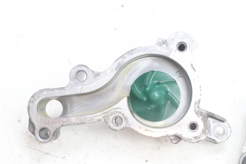 photo de WATERPOMP YAMAHA N-MAX NMAX 125 (2021 - 2024) - Detail van het onderdeel
