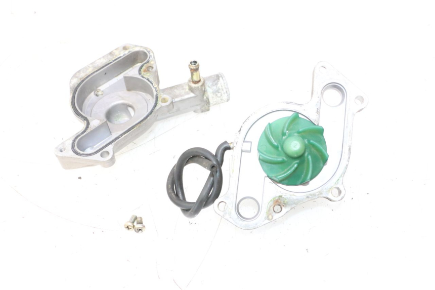 photo de WATERPOMP SUZUKI SV S 650 (2003 - 2009) - Detail van het onderdeel
