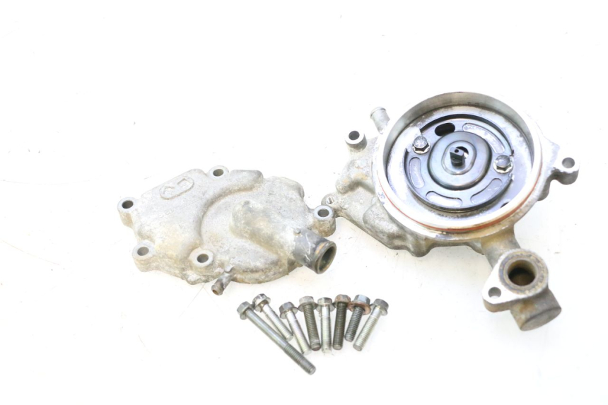 photo de WATERPOMP YAMAHA XMAX X-MAX 125 (2006 - 2009) - Staat van het oppervlak