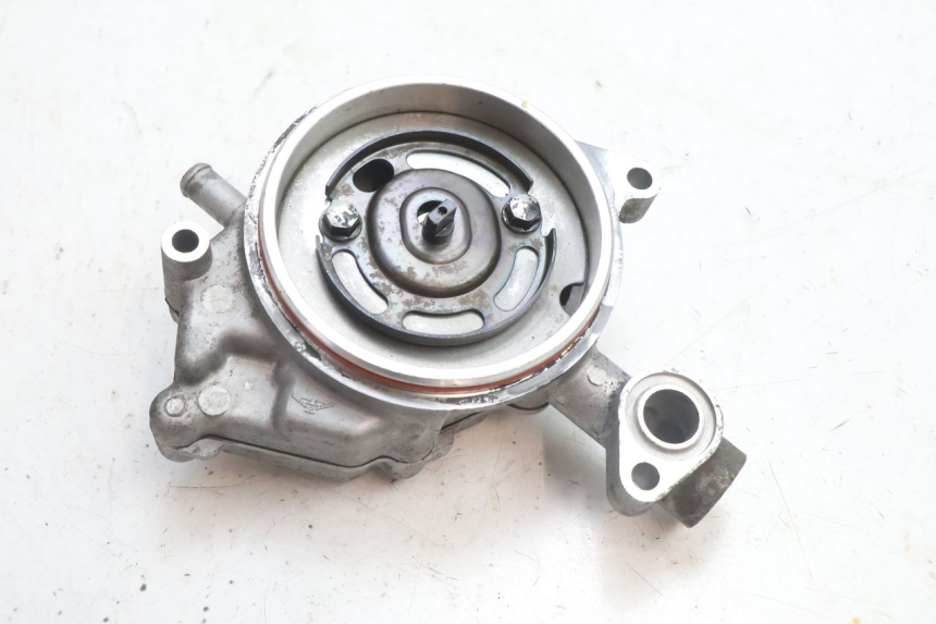 photo de WATERPOMP YAMAHA X-MAX XMAX 125 (2010 - 2013) - Bevestigingspunten