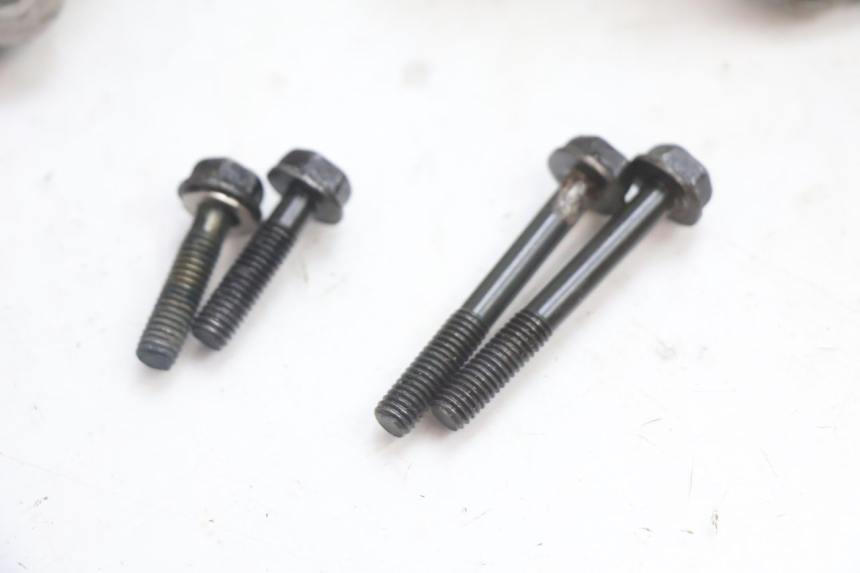 photo de WATERPOMP HONDA XRV AFRICA TWIN 750 (1990 - 1992) - Technische close-up