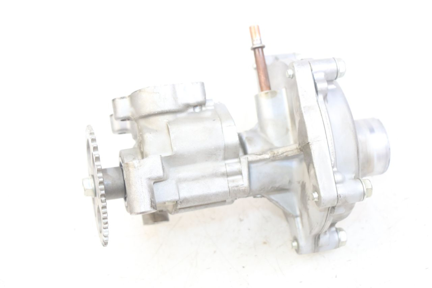 photo de WATERPOMP YAMAHA YZF R1 1000 (2007 - 2008) - Zoom op gebruiksstaat