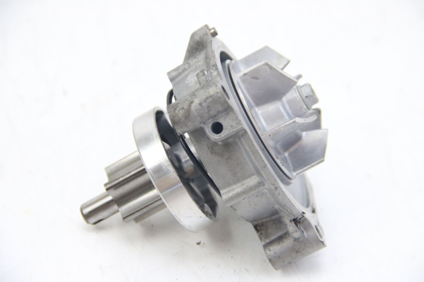 photo de WATERPOMP KAWASAKI Z ABS 1000 (2014 - 2020) - Hoofdaanzicht