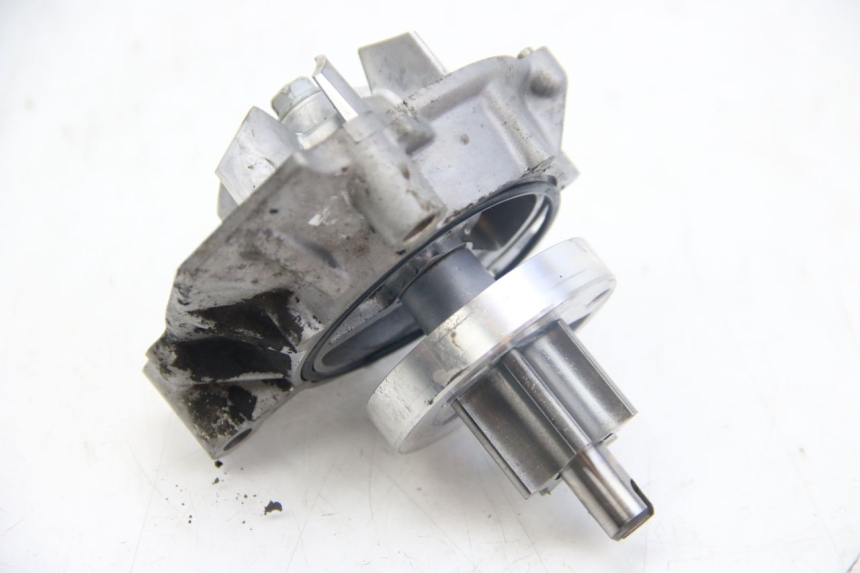 photo de WATERPOMP KAWASAKI Z ABS 1000 (2014 - 2020) - Zoom op gebruiksstaat