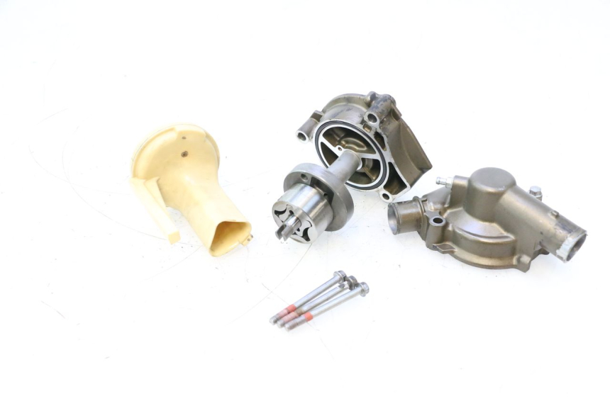 photo de WATERPOMP KAWASAKI ZX-6R ZX6R 600 (2000 - 2002) - Staat van het oppervlak