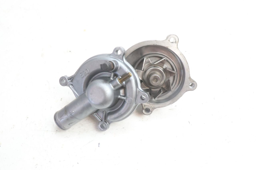 photo de WATERPOMP KAWASAKI ZZR 600 (1995 - 2004) - Technische close-up
