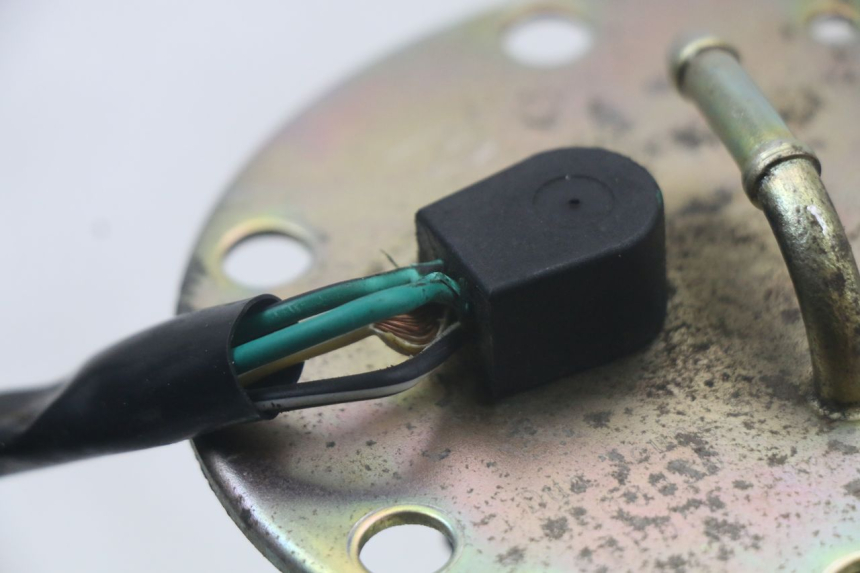 photo de BENZINEPOMP QUADRO 3D S 350 (2013 - 2018) - Staat van het oppervlak