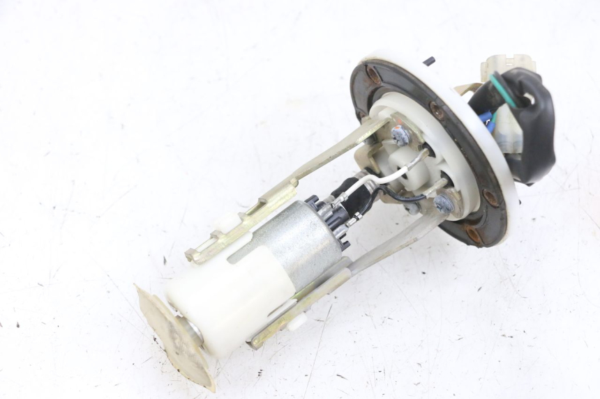 photo de BENZINEPOMP KYMCO AGILITY 16+ 4T 50 (2018 - 2023) - Gecontroleerd onderdeel