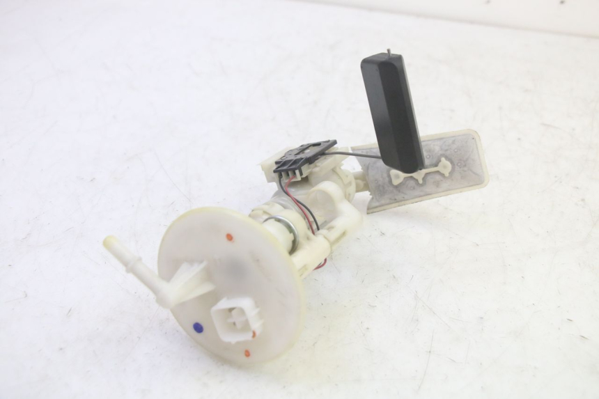 photo de BENZINEPOMP SUZUKI BURGMAN 125 (2007 - 2014) - Zoom op gebruiksstaat