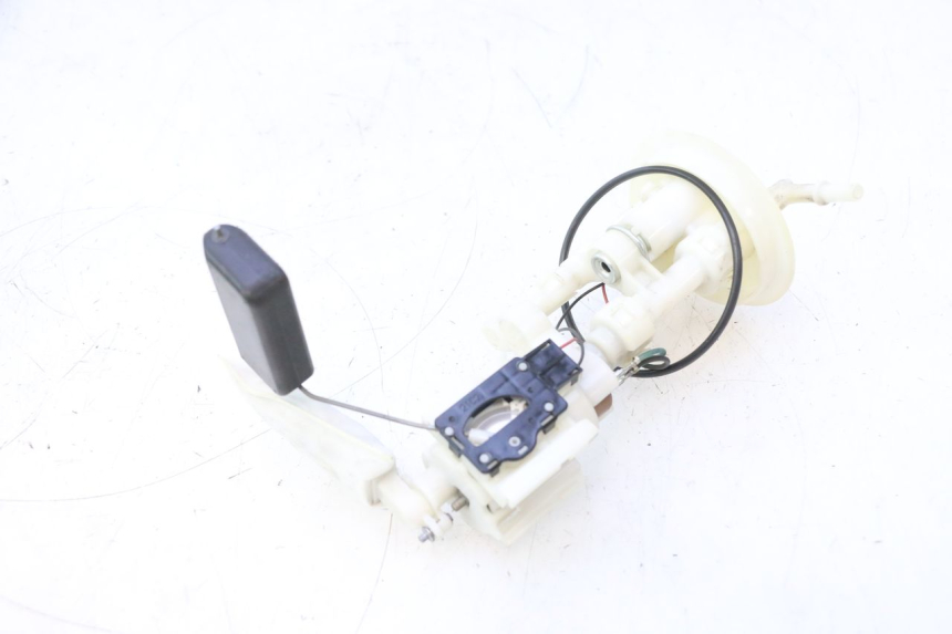 photo de BENZINEPOMP SUZUKI BURGMAN 125 (2007 - 2014) - Productaanzicht