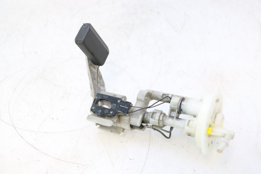 photo de BENZINEPOMP SUZUKI BURGMAN 125 (2007 - 2014) - Productaanzicht