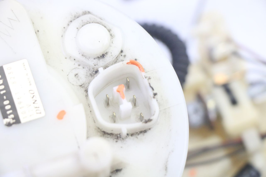 photo de BENZINEPOMP SUZUKI BURGMAN EXECUTIVE ABS 650 (2006 - 2012) - Andere kijkhoek